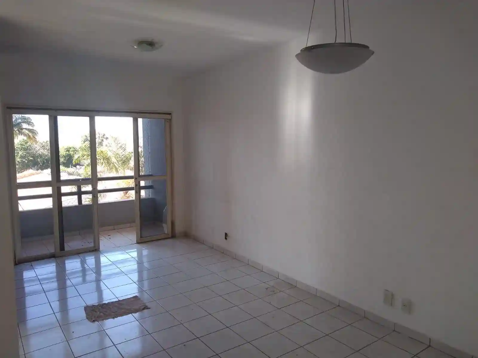 Apartamento com 2 quartos à venda, 76m² — foto 1 de 5