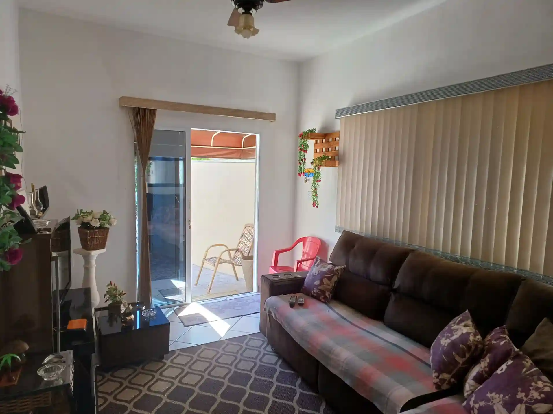 Casa com 6 quartos à venda, 360m² — foto 8 de 9
