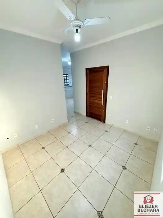 Casa com 3 quartos à venda, 110m² — foto 1 de 23