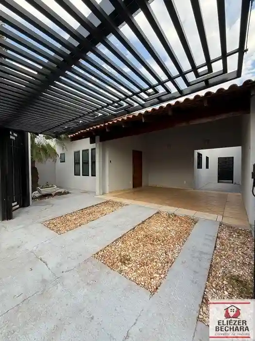 Casa com 3 quartos à venda, 110m² — foto 3 de 23