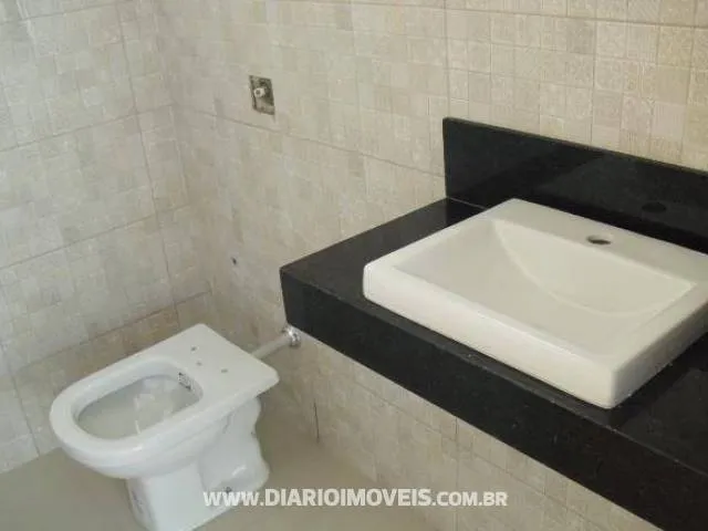 Casa de Condomínio à venda — foto 1 de 2
