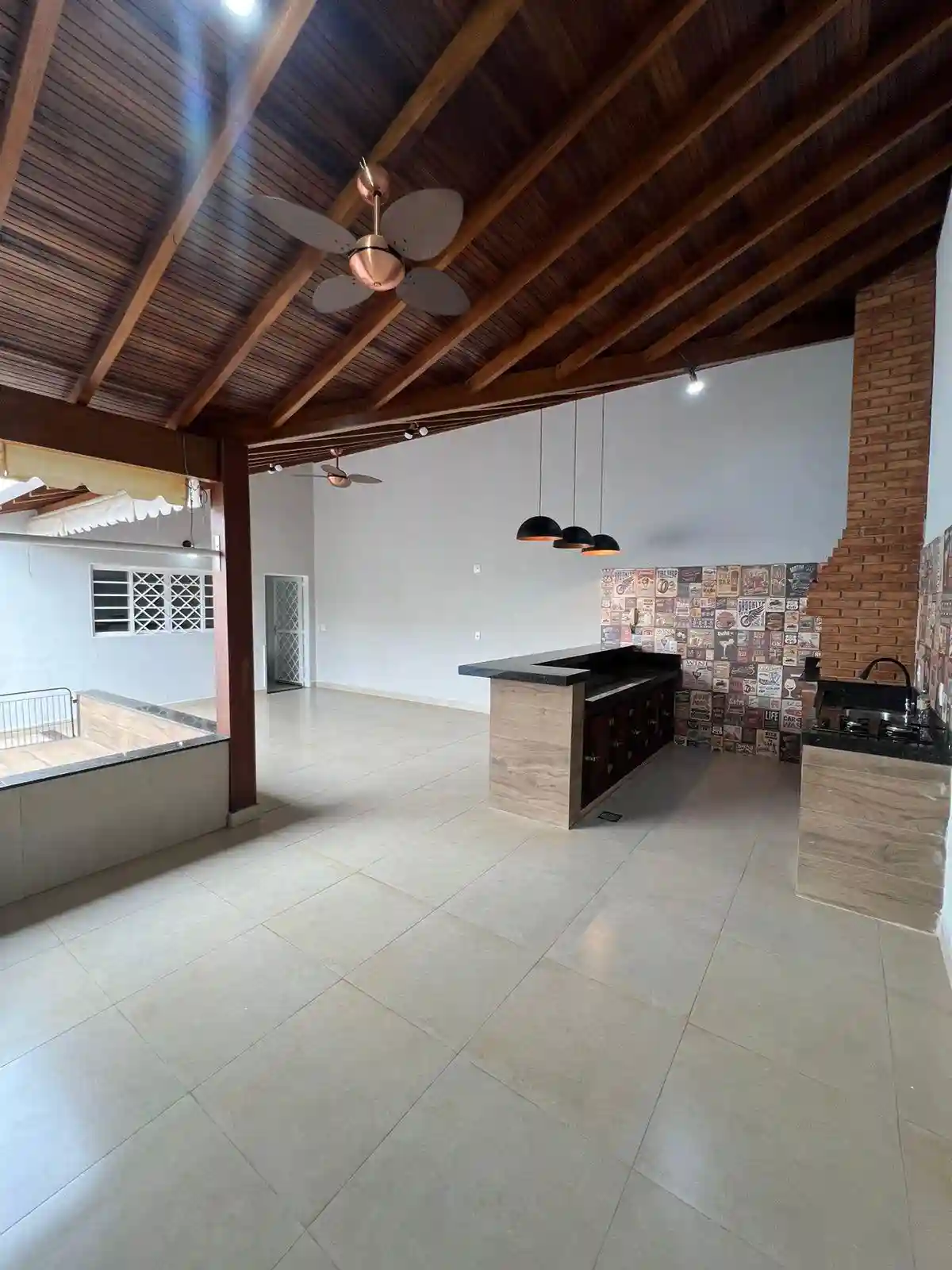 Casa com 4 quartos à venda, 290m² — foto 17 de 30