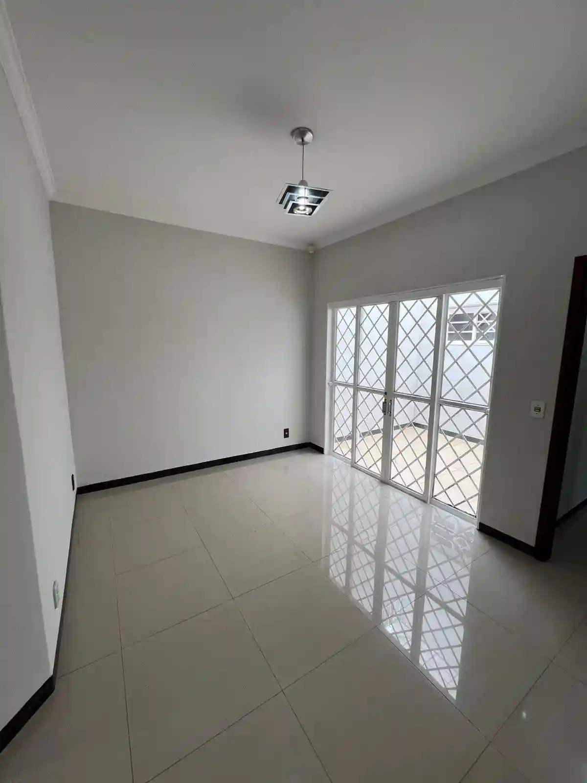Casa com 4 quartos à venda, 290m² — foto 28 de 30