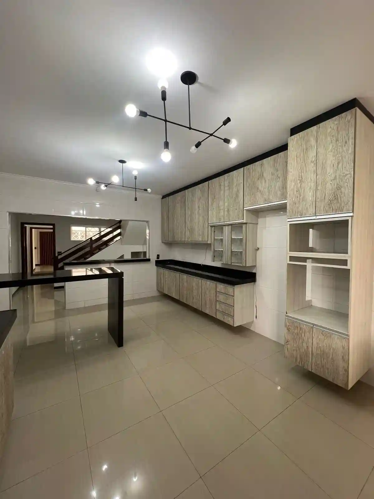 Casa com 4 quartos à venda, 290m² — foto 25 de 30