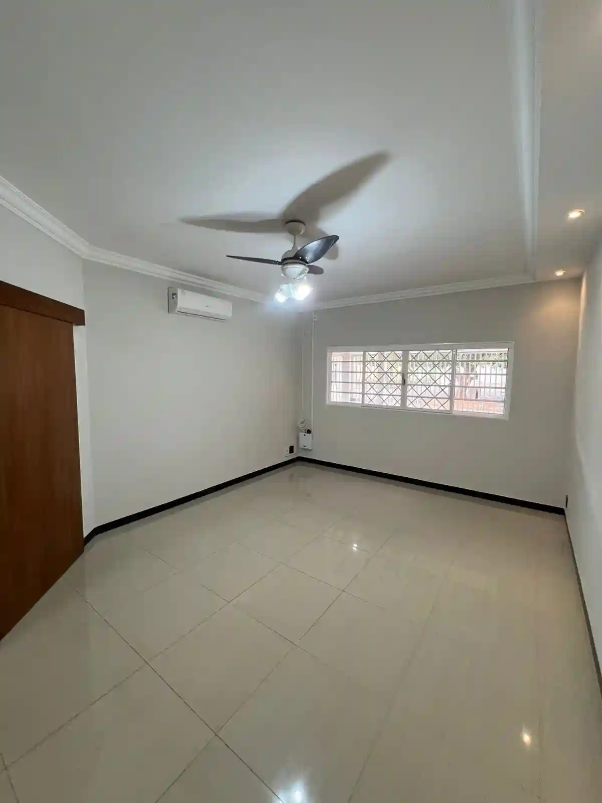 Casa com 4 quartos à venda, 290m² — foto 26 de 30