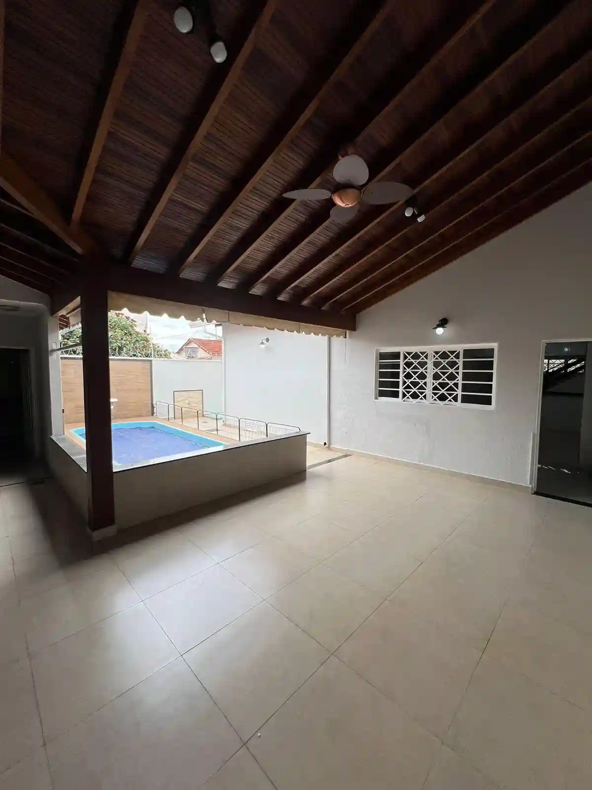Casa com 4 quartos à venda, 290m² — foto 19 de 30