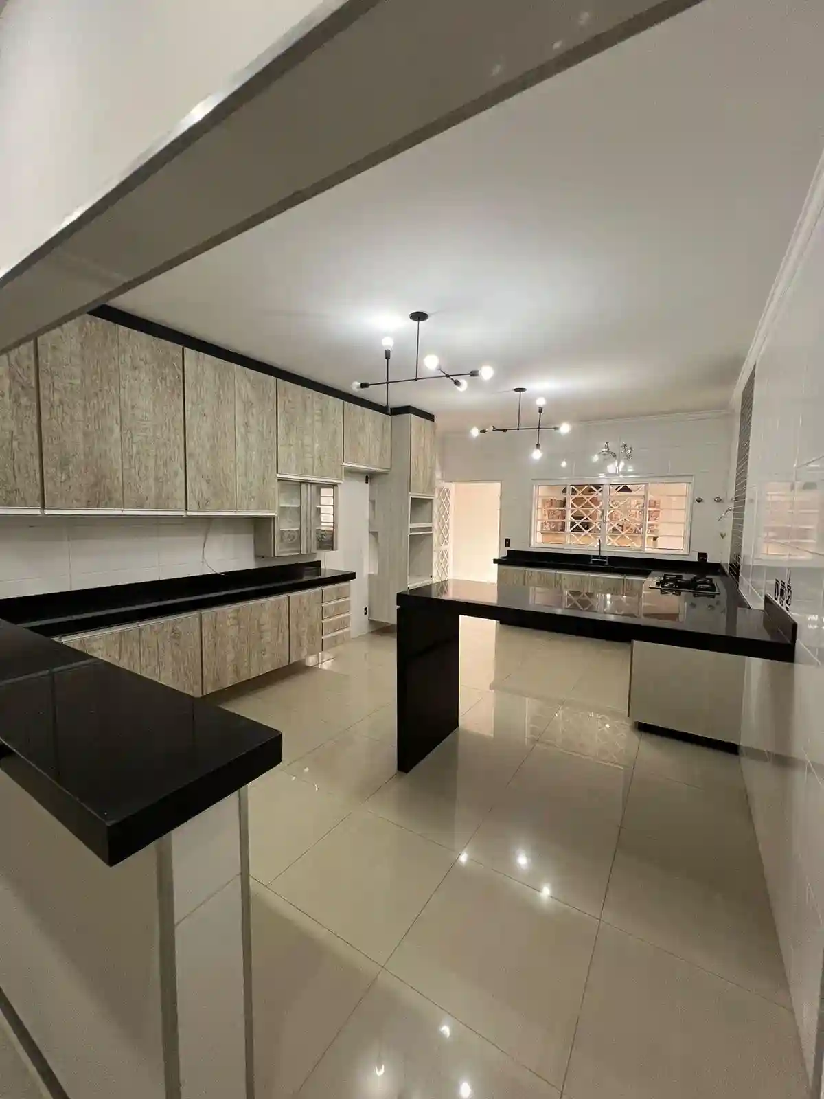 Casa com 4 quartos à venda, 290m² — foto 21 de 30