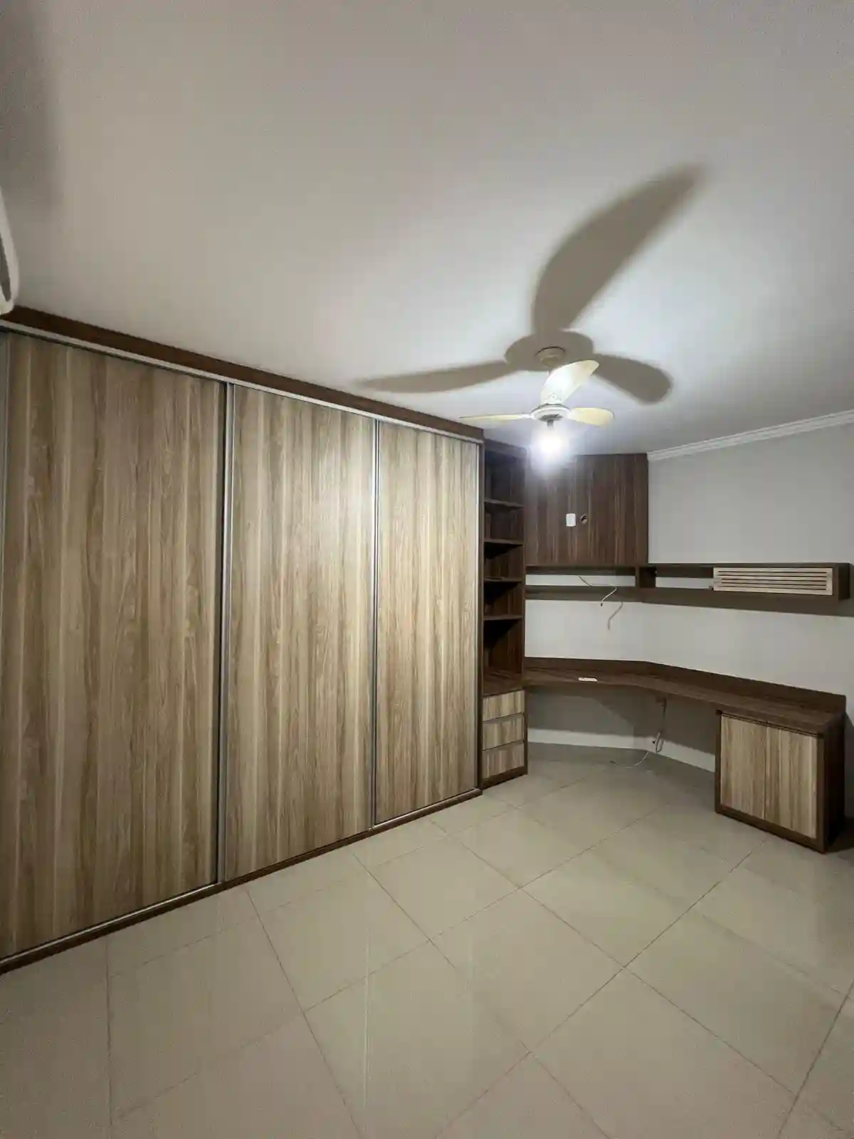 Casa com 4 quartos à venda, 290m² — foto 4 de 30