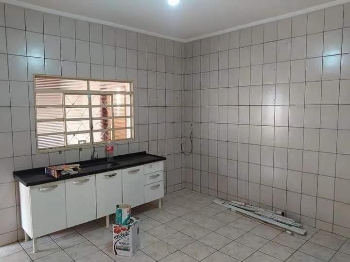 Casa à venda — foto 2 de 8