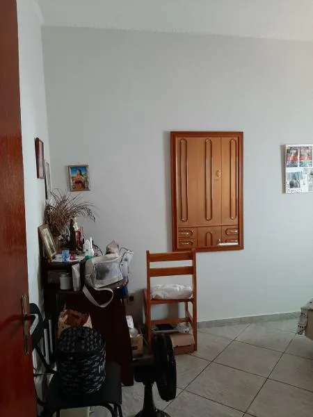 Casa à venda — foto 2 de 6