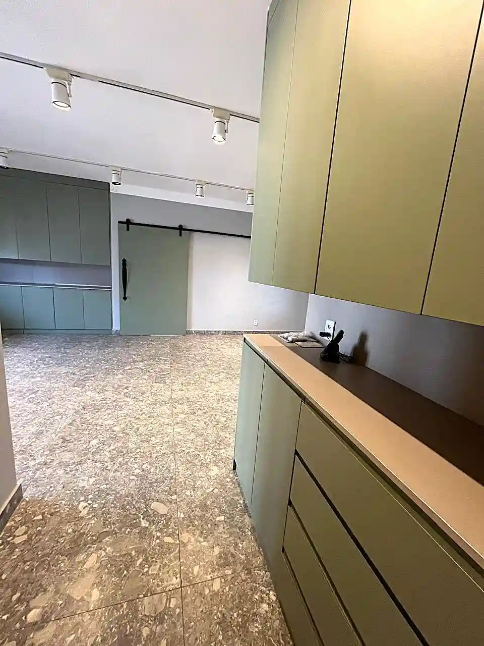 Loja / Salão / Ponto Comercial  para aluguel, 1500m² — foto 27 de 43