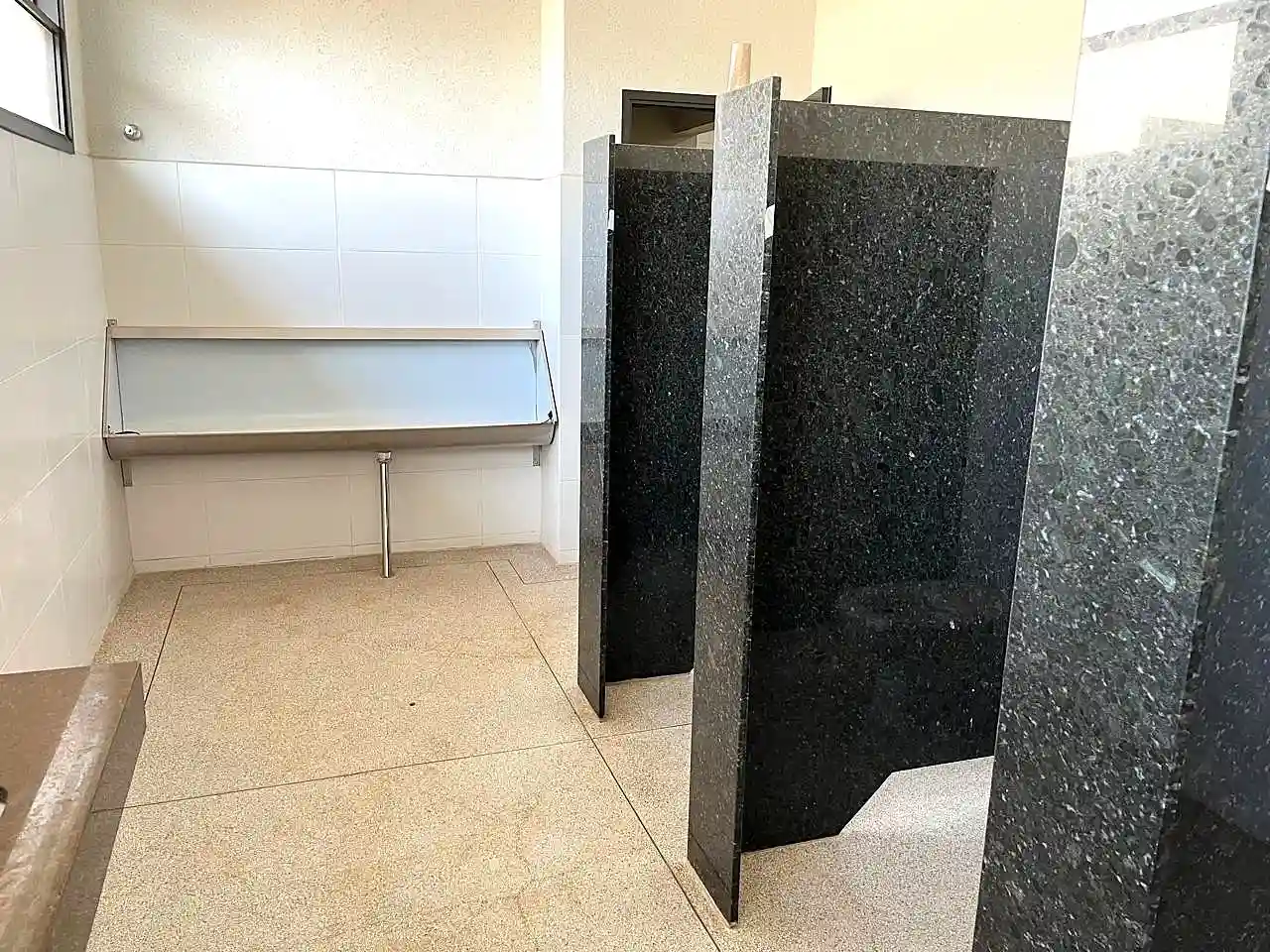 Loja / Salão / Ponto Comercial  para aluguel, 1500m² — foto 40 de 43