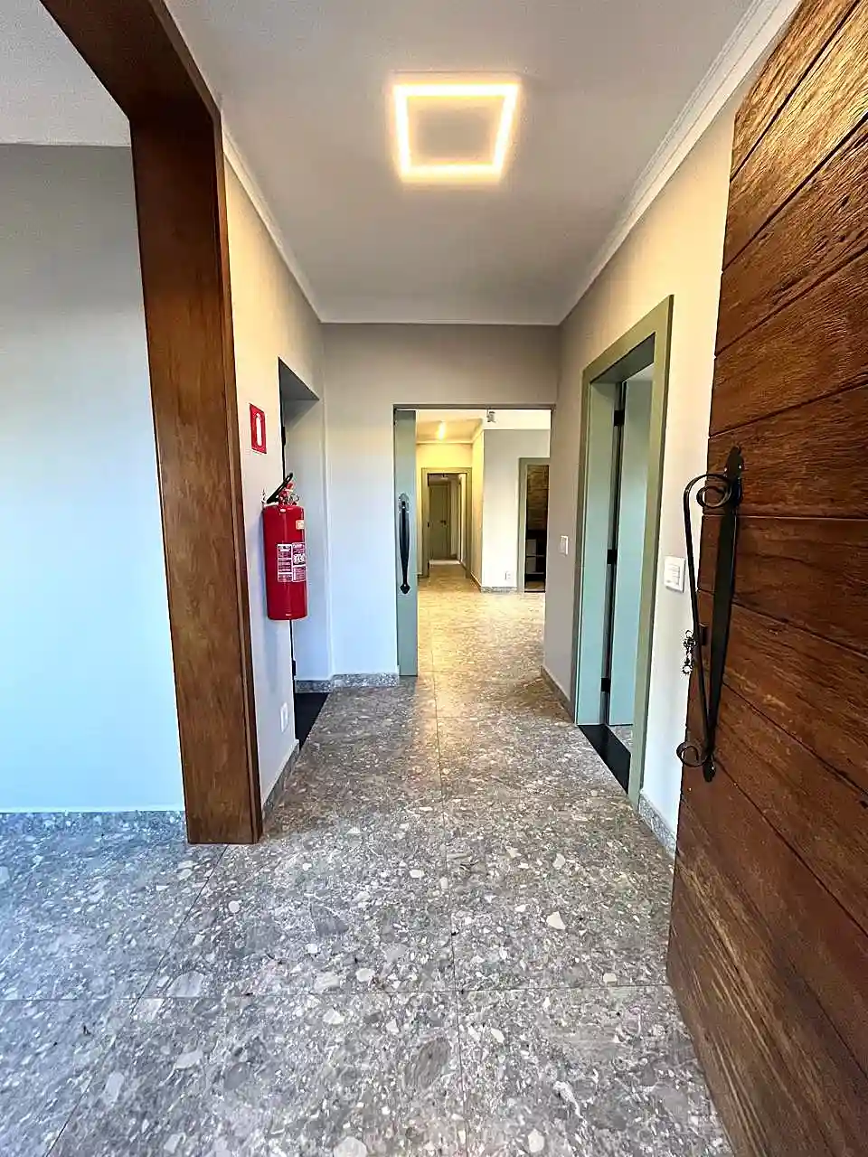 Loja / Salão / Ponto Comercial  para aluguel, 1500m² — foto 16 de 43