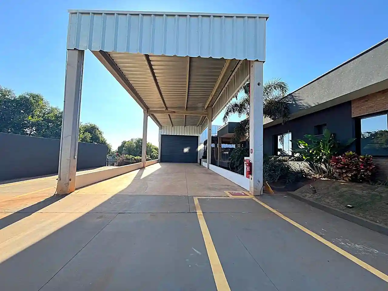 Loja / Salão / Ponto Comercial  para aluguel, 1500m² — foto 10 de 43