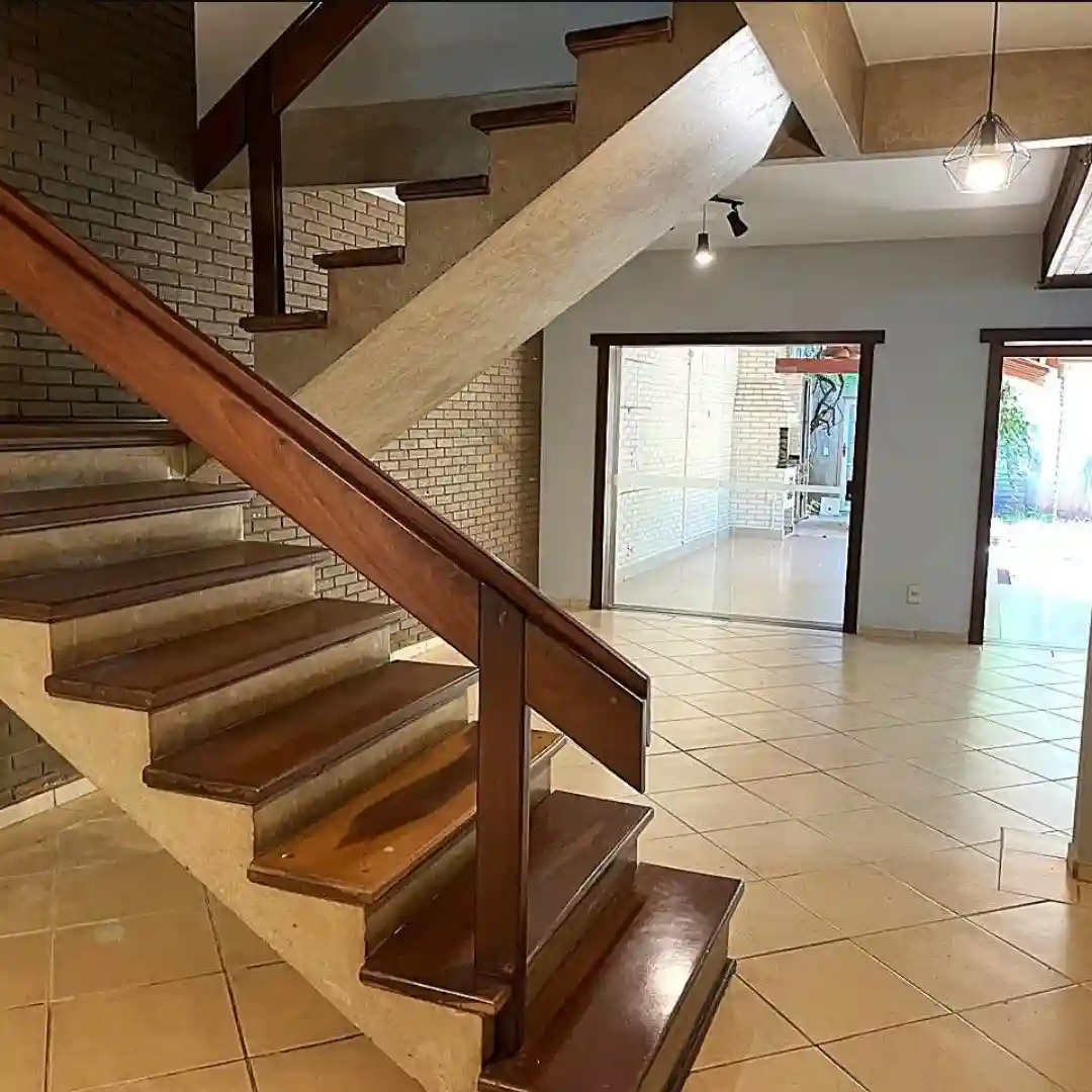 Casa com 3 quartos à venda, 160m² — foto 2 de 10