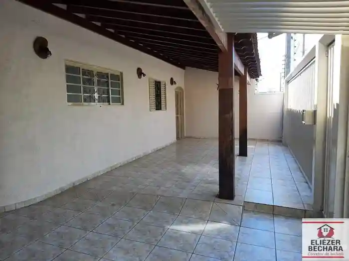 Casa com 3 quartos à venda, 225m² — foto 4 de 27