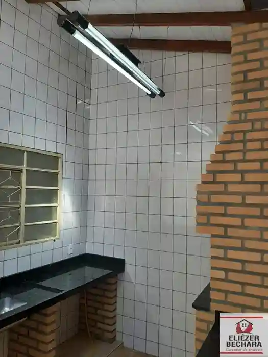 Casa com 3 quartos à venda, 225m² — foto 10 de 27