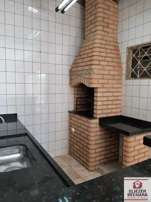 Casa com 3 quartos à venda, 225m² — foto 9 de 27
