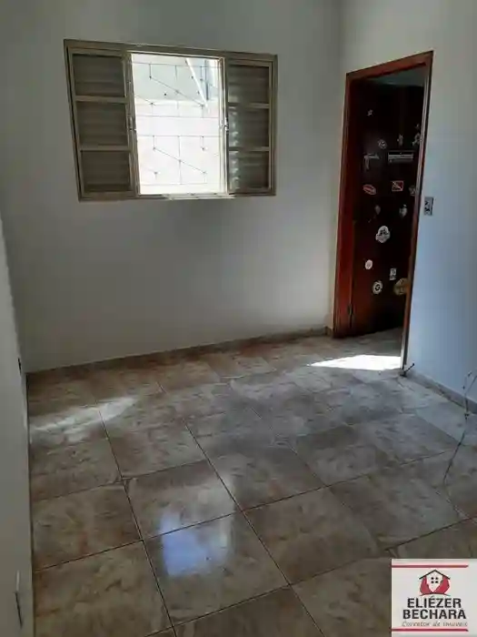 Casa com 3 quartos à venda, 225m² — foto 24 de 27