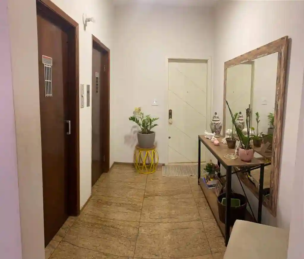 Apartamento com 3 quartos à venda, 180m² — foto 1 de 23