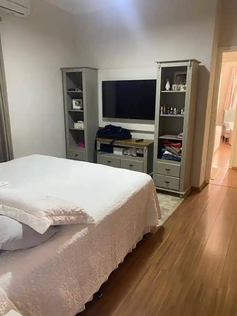 Apartamento com 3 quartos à venda, 180m² — foto 16 de 23