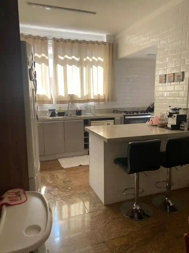 Apartamento com 3 quartos à venda, 180m² — foto 9 de 23
