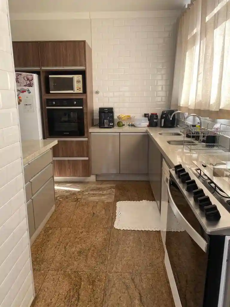 Apartamento com 3 quartos à venda, 180m² — foto 8 de 23