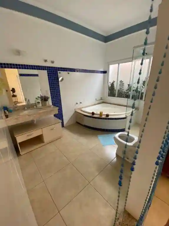 Casa de Condomínio com 3 quartos à venda, 400m² — foto 11 de 24