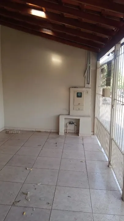 Casa com 2 quartos à venda, 180m² — foto 4 de 5