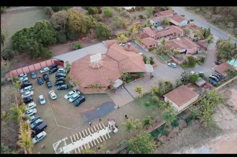 Loja / Salão / Ponto Comercial para aluguel — foto 1 de 2