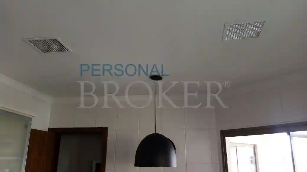 Apartamento com 4 quartos à venda, 203m² — foto 2 de 19