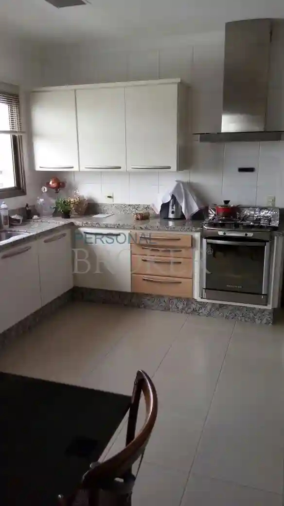 Apartamento com 4 quartos à venda, 203m² — foto 17 de 19