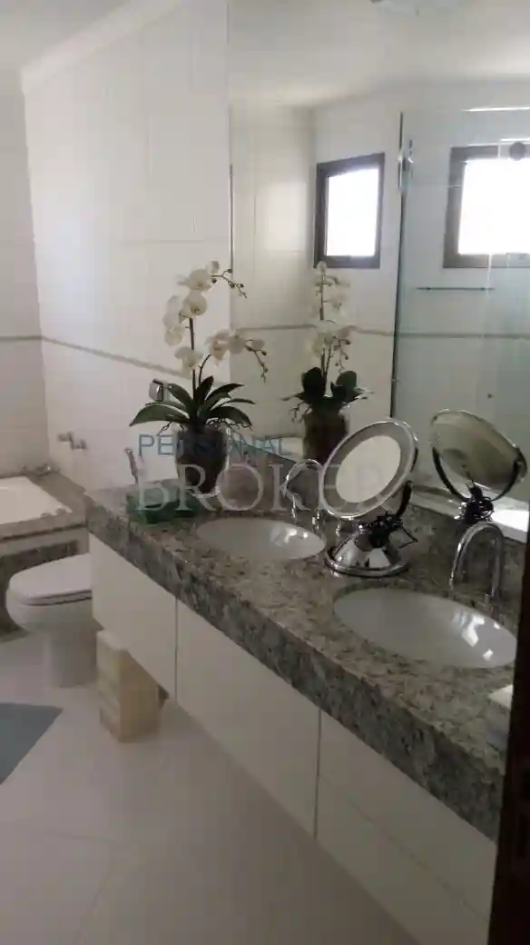 Apartamento com 4 quartos à venda, 203m² — foto 9 de 19
