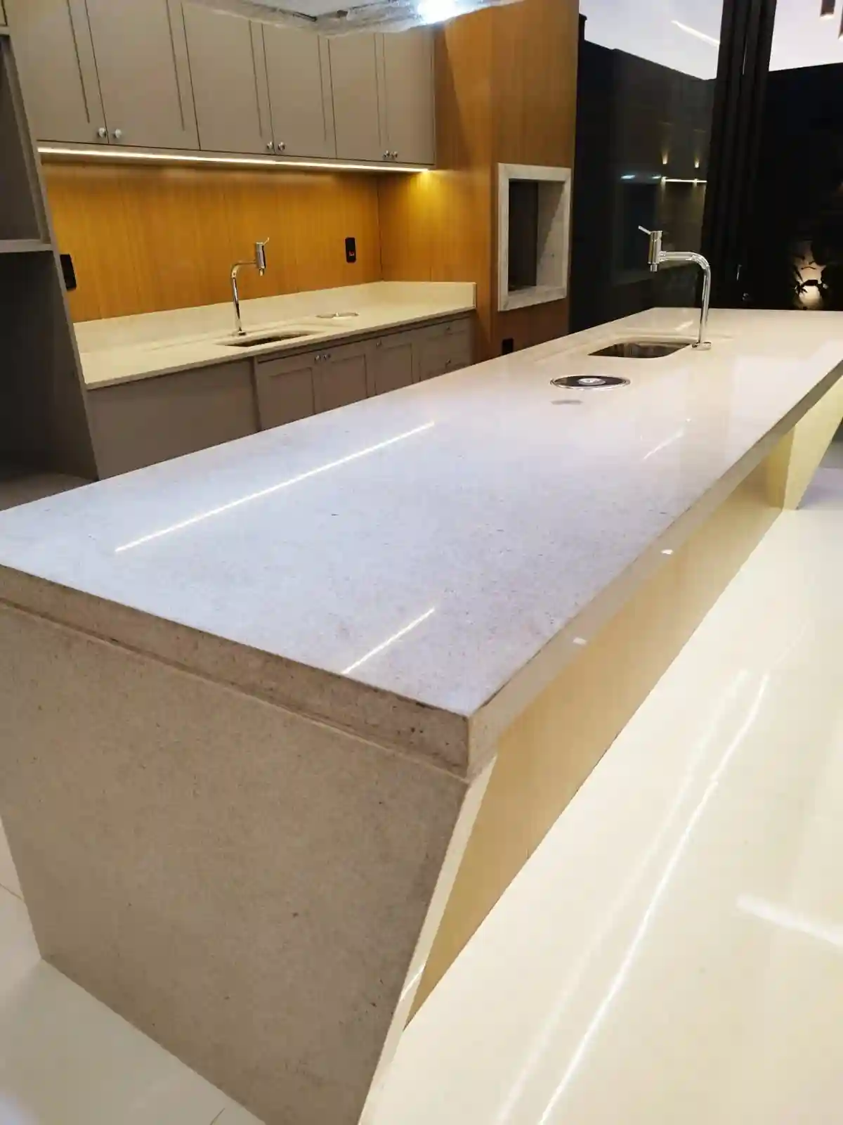 Casa de Condomínio com 3 quartos à venda, 360m² — foto 13 de 26