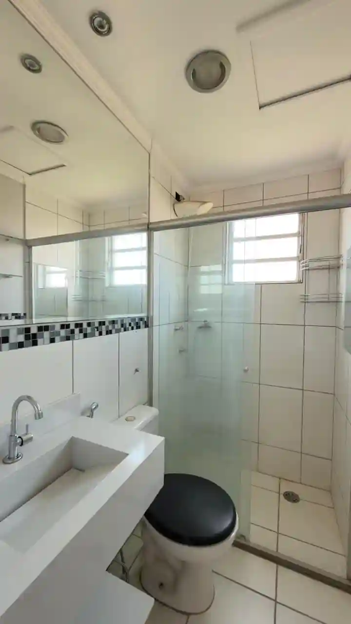Apartamento com 2 quartos à venda, 52m² — foto 2 de 9
