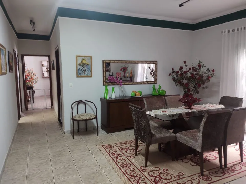 Casa à venda — foto 4 de 12