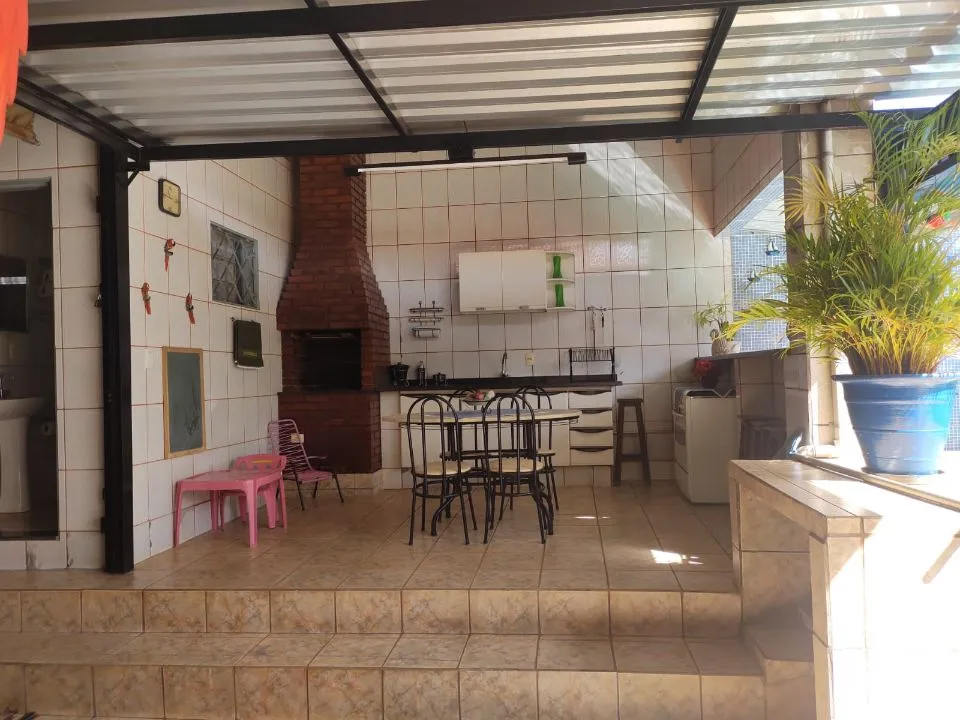 Casa à venda — foto 6 de 12