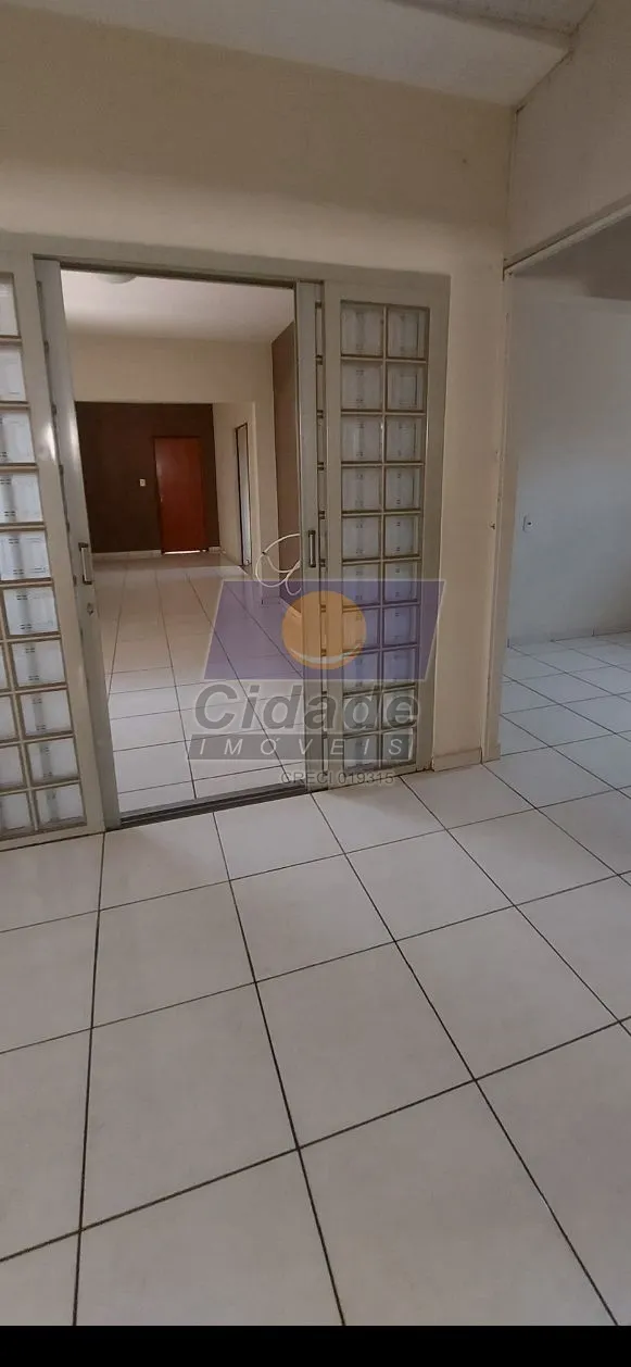 Casa com 4 quartos à venda, 182m² — foto 1 de 10