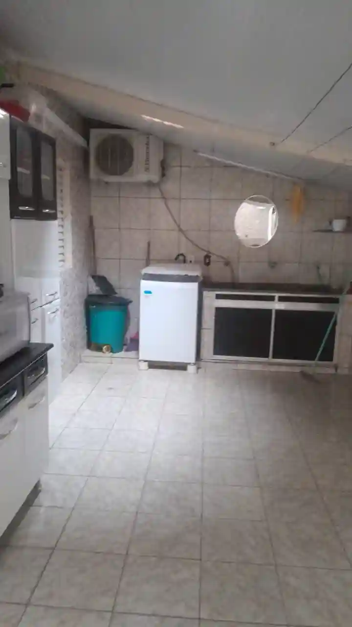 Casa com 2 quartos à venda, 200m² — foto 9 de 19