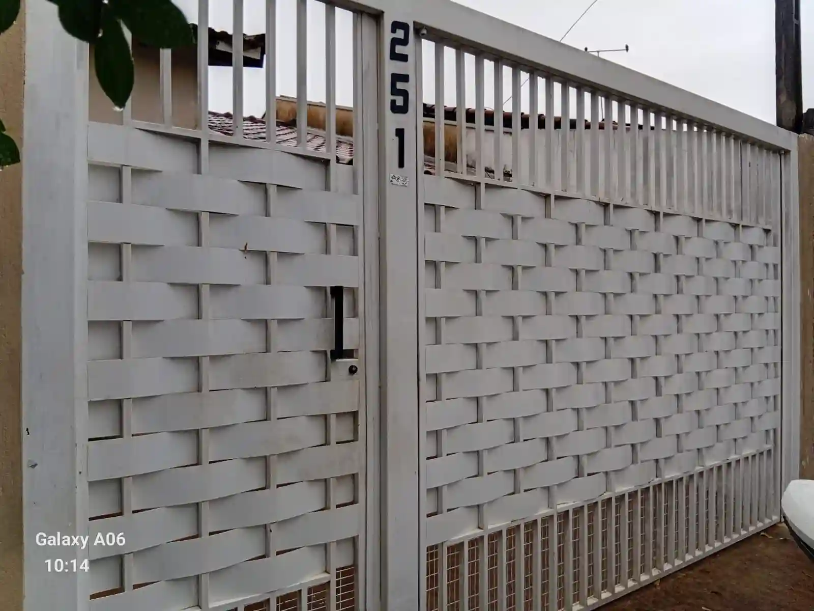 Casa com 2 quartos à venda, 200m² — foto 1 de 19