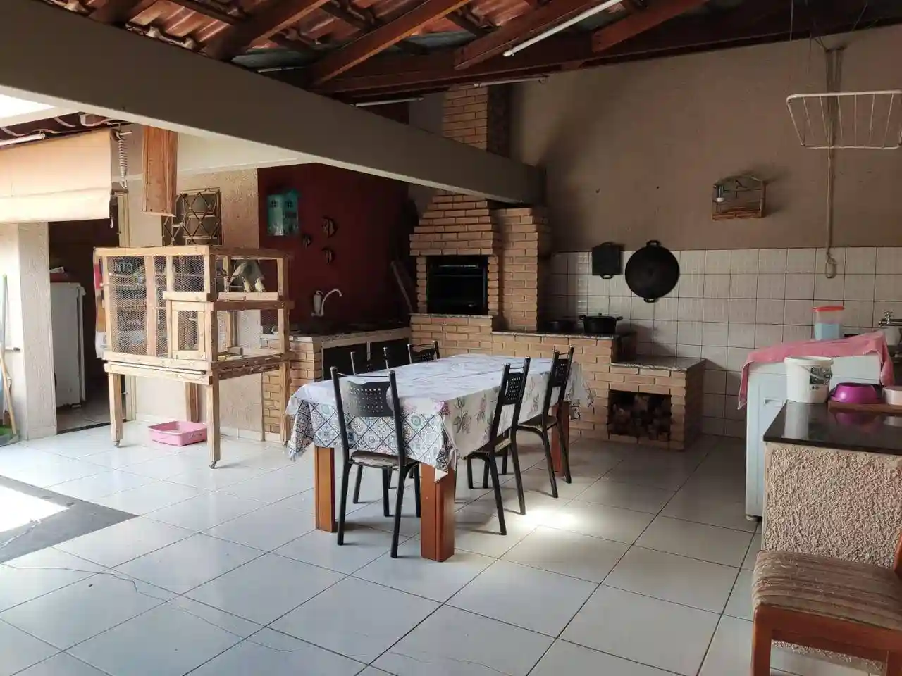 Casa com 3 quartos à venda, 188m² — foto 1 de 17