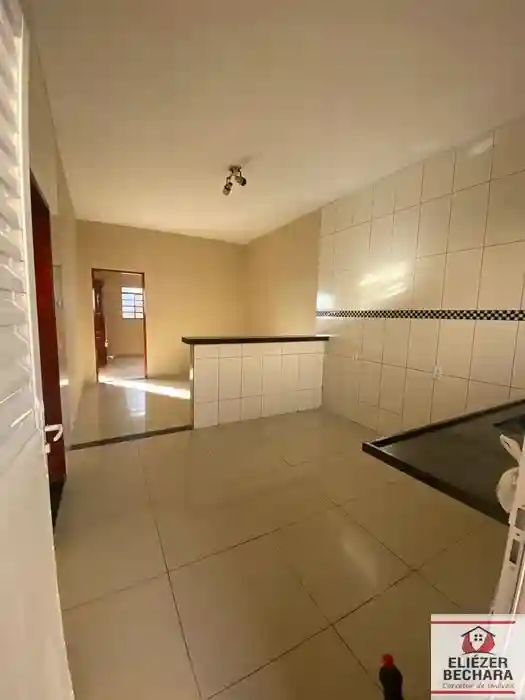 Casa com 2 quartos à venda, 90m² — foto 1 de 13
