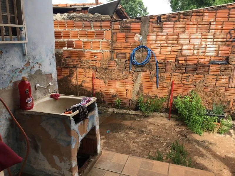 Casa à venda — foto 2 de 6