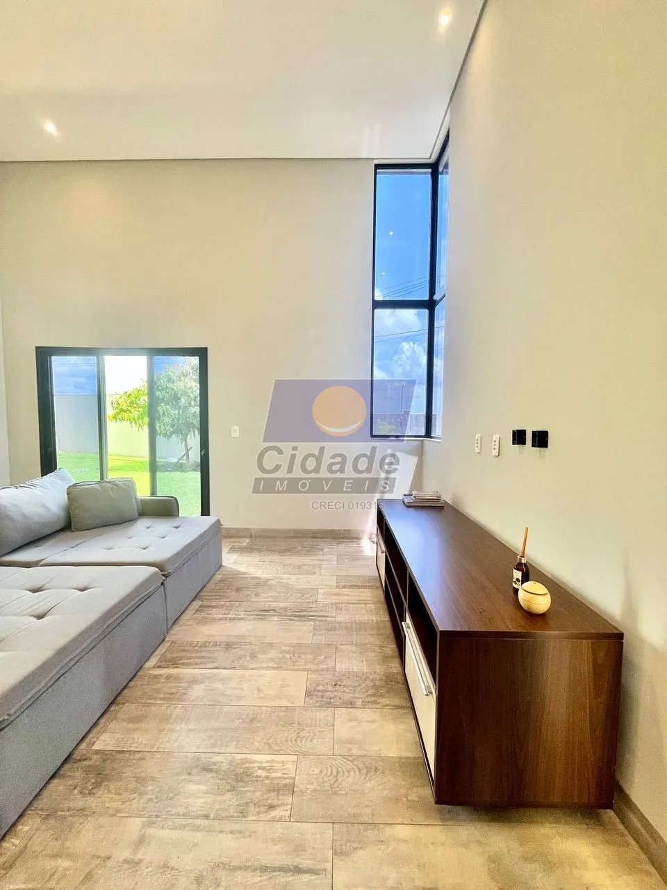 Casa de Condomínio com 3 quartos à venda, 130m² — foto 2 de 18