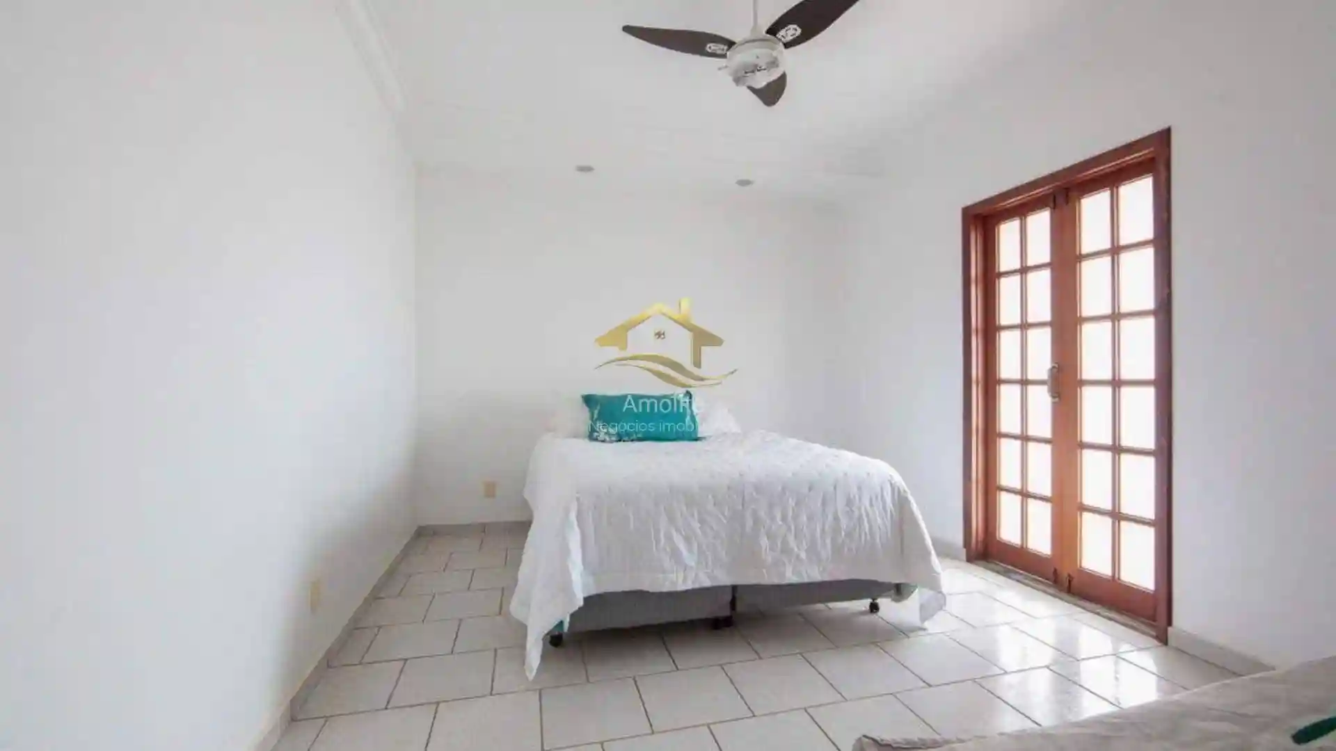 Casa com 4 quartos à venda, 450m² — foto 10 de 36