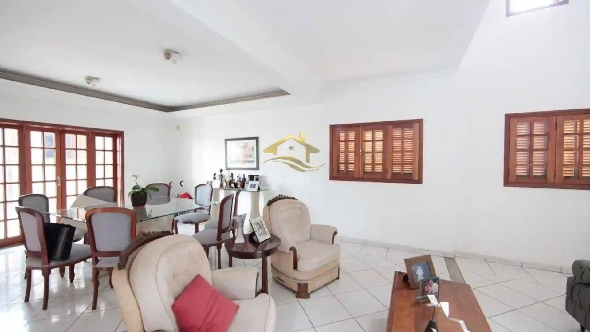 Casa com 4 quartos à venda, 450m² — foto 18 de 36