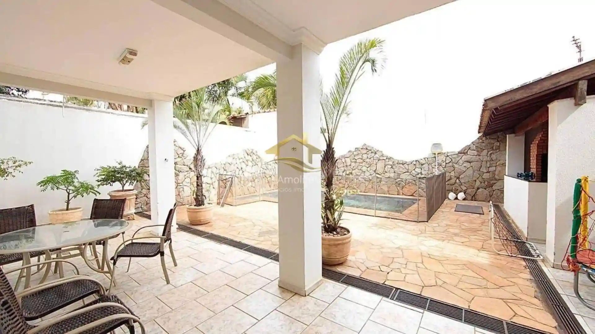 Casa com 4 quartos à venda, 450m² — foto 33 de 36