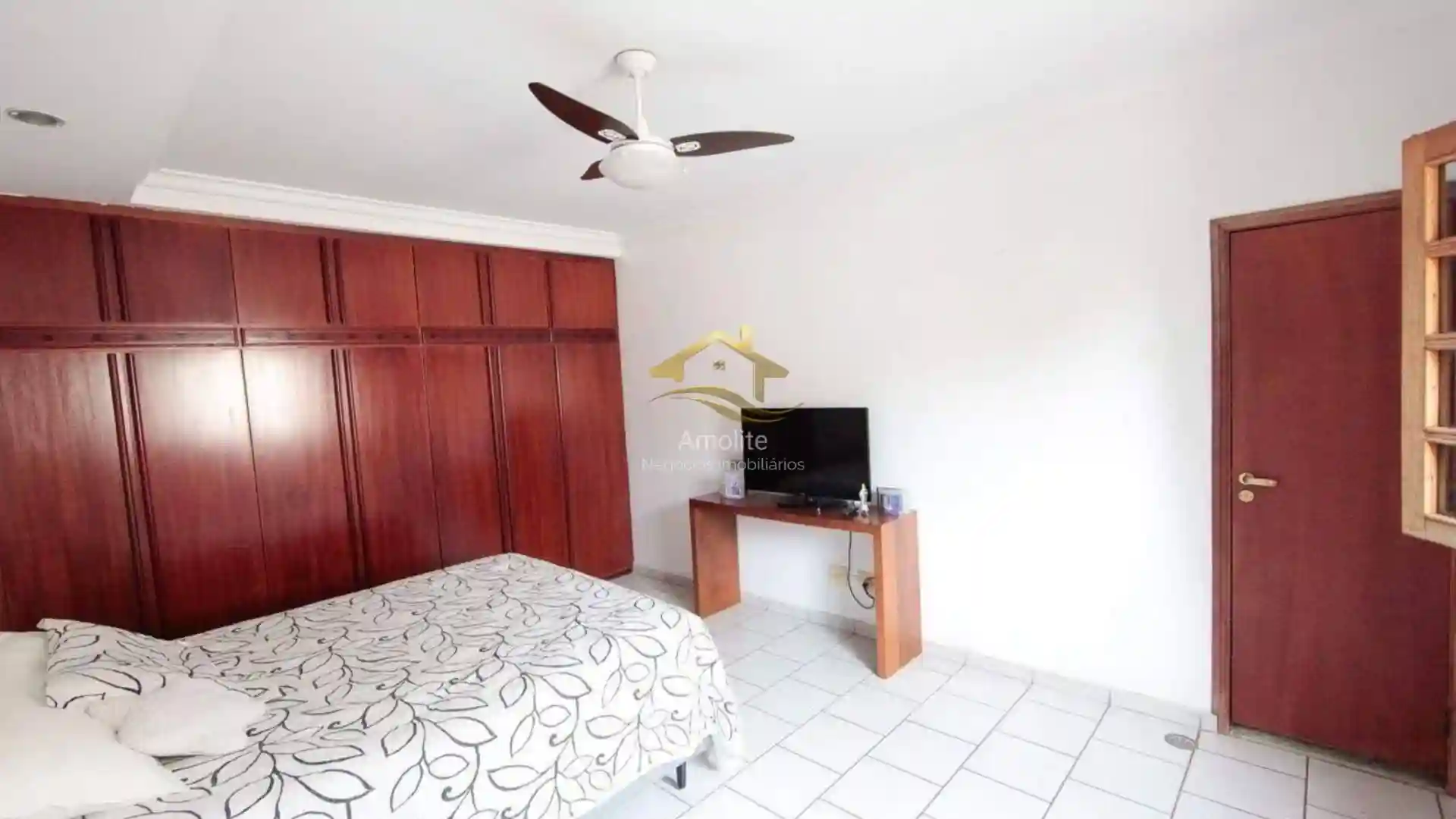 Casa com 4 quartos à venda, 450m² — foto 14 de 36