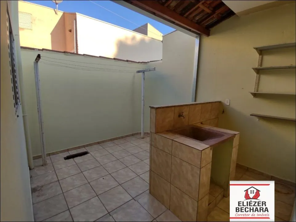 Casa à venda — foto 2 de 9