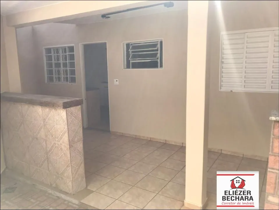 Casa à venda — foto 3 de 9